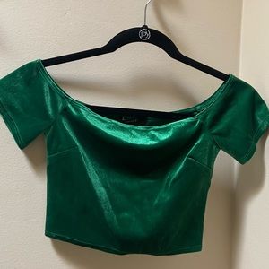 Forever 21 gorgeous emerald green crop top